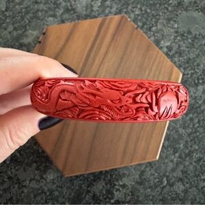 VINTAGE CHINESE CARVED CINNABAR BANGLE BRACELET DRAGONS RED